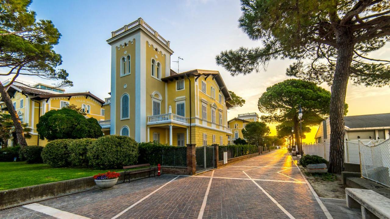 Hotel Ville Bianchi Градо Экстерьер фото